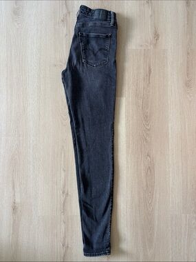Levi's 721 Black Jeans